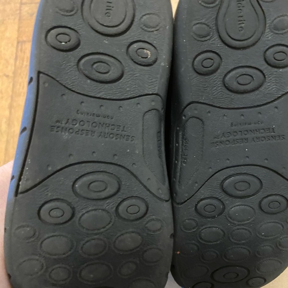 Used - Picture 3 of 3